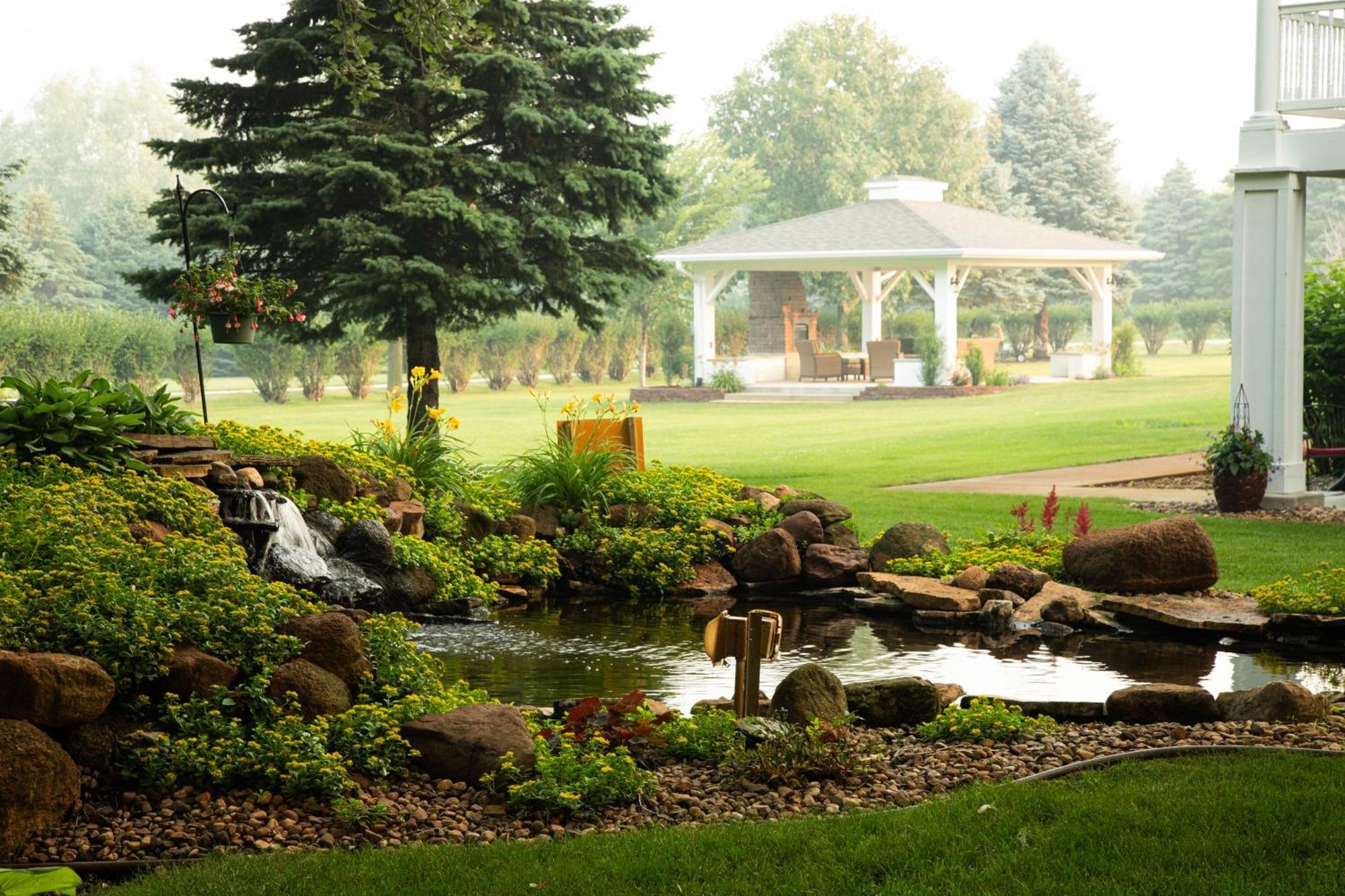 The Oakwood Inn Okoboji Extérieur photo