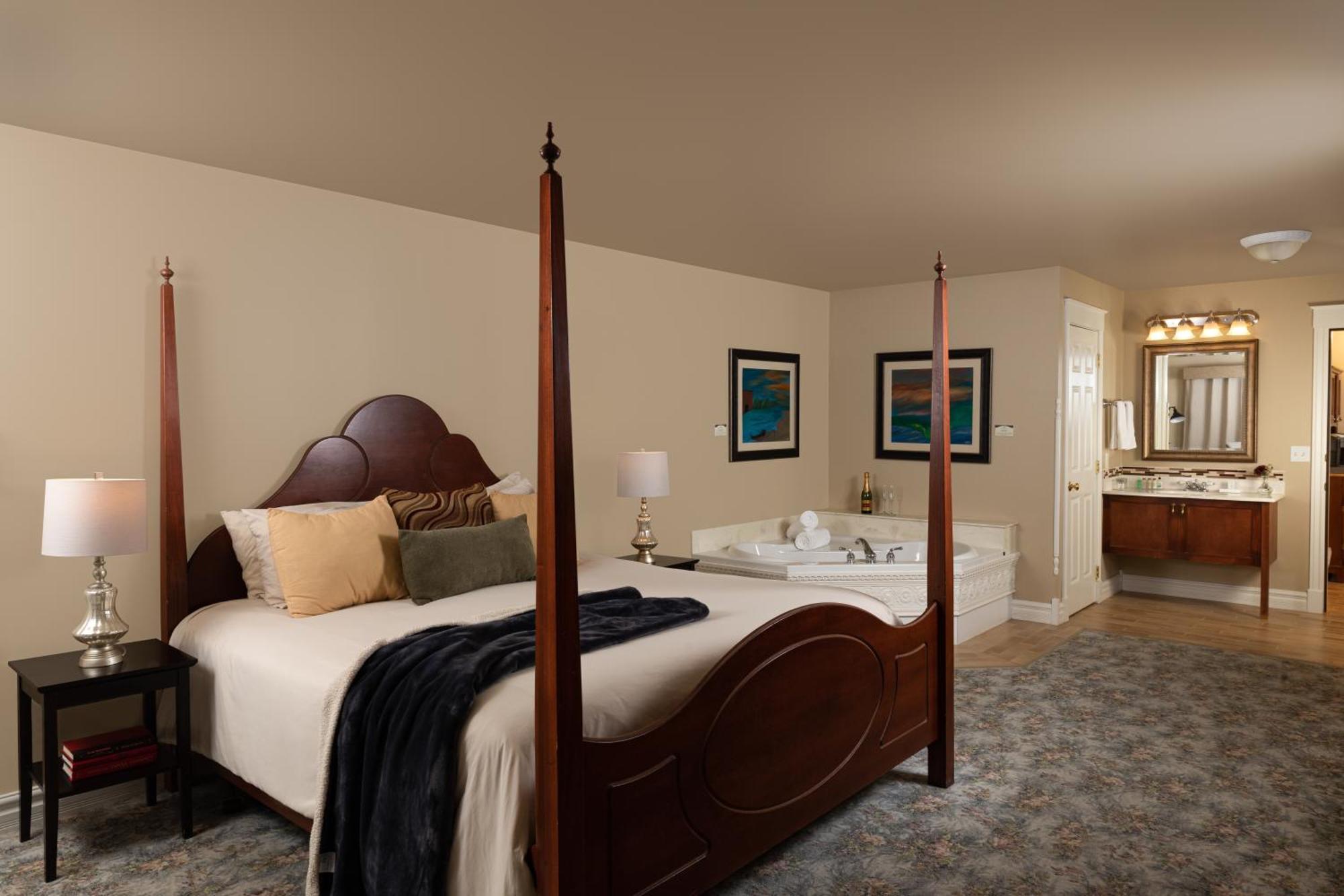 The Oakwood Inn Okoboji Extérieur photo